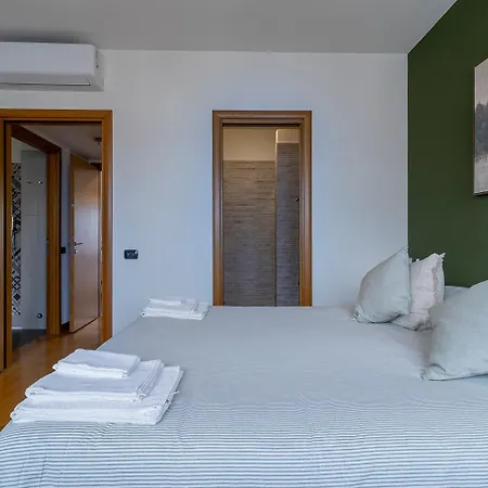 Apartment Parkview House B - Carozzi *